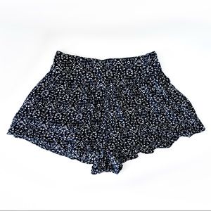 American Eagle Floral Lounge Shorts - Size Small